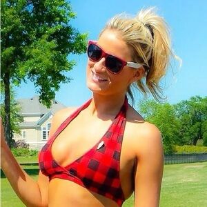 Twin Peaks Grill Uniform Bikini – Red & Black Plaid 🔴🖤
*RARE*